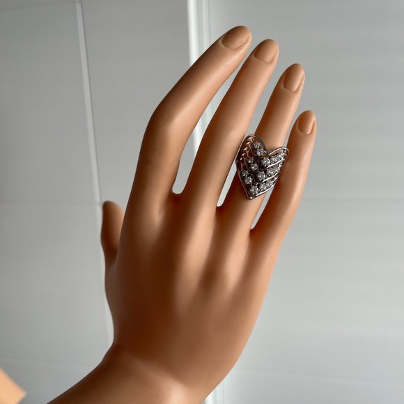 15 Diamond Ring